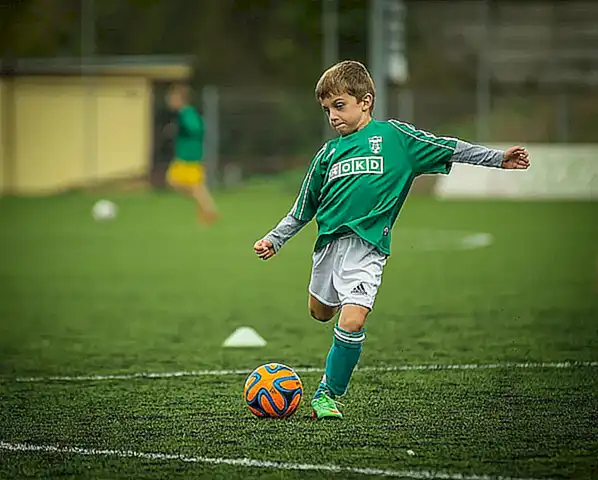 Der Einfluss des Fußballs und der Sport auf die Politik