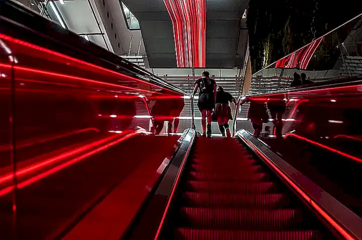 Der Rote Regenschirm und die kontroverse Beschilderung desStrassenstrich Luzern: Eine tiefgründige Auseinandersetzung mit einem brisanten Thema