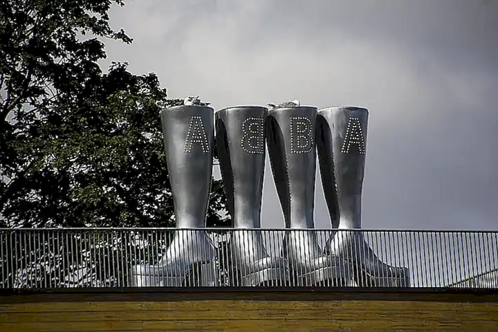 Der Vergleich mit der ABBA Voyage Show