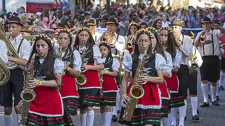 Die Bedeutung des Oktoberfests in Blumenau