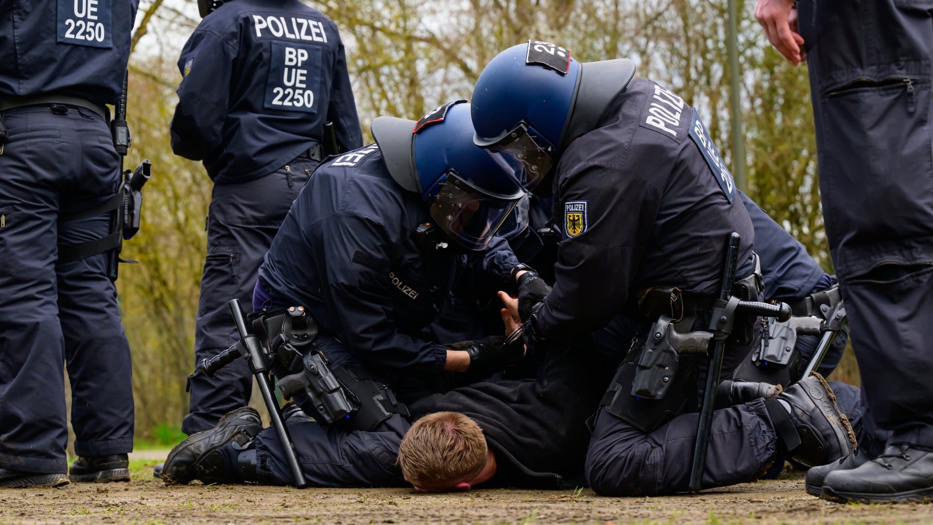 Ab Wann Polizei Rufen Bei Streit