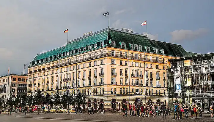 Die Rolle des Berliner Adlon im Luxussegment