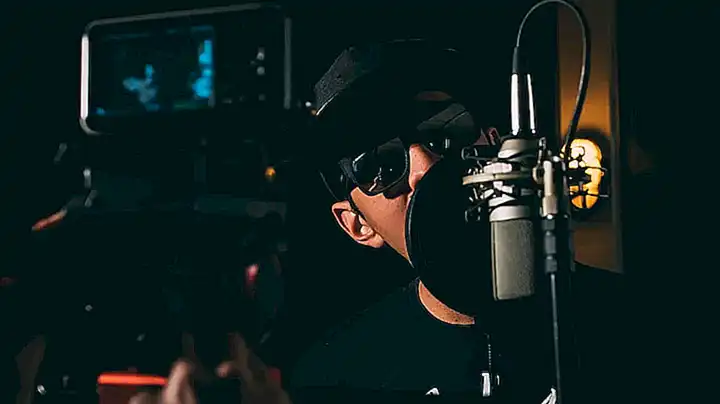 Fragen und Antworten zu Godella und ihrem Godella Rap