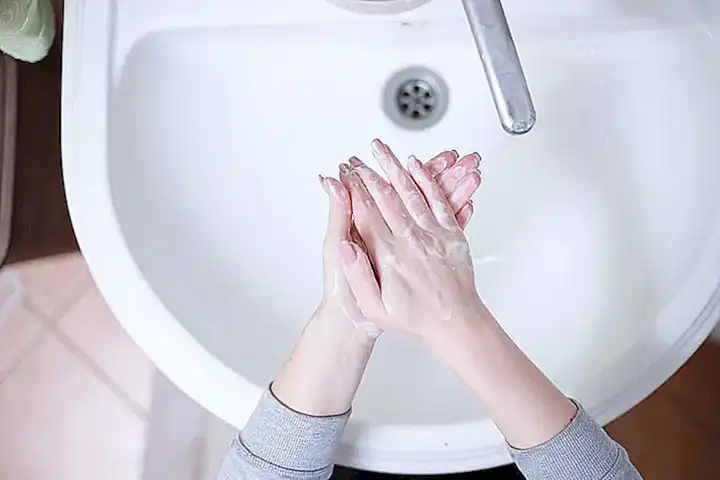 Soziale Normen und kulturelle Einflüsse auf das Händewaschen